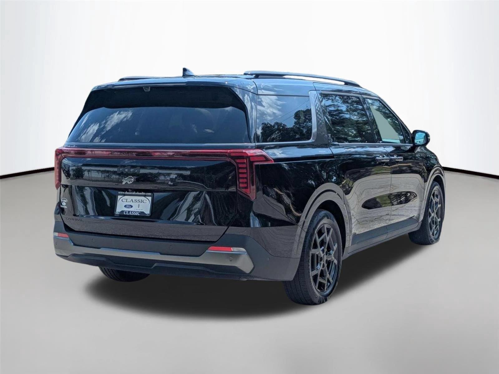 Used 2025 Aurora Black Pearl Kia SX Prestige image 5