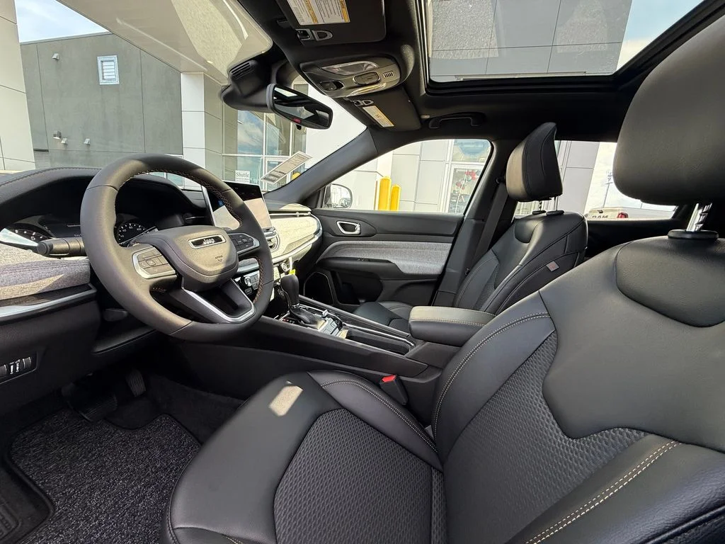 New 2026 Bright White Clearcoat Jeep  image 19