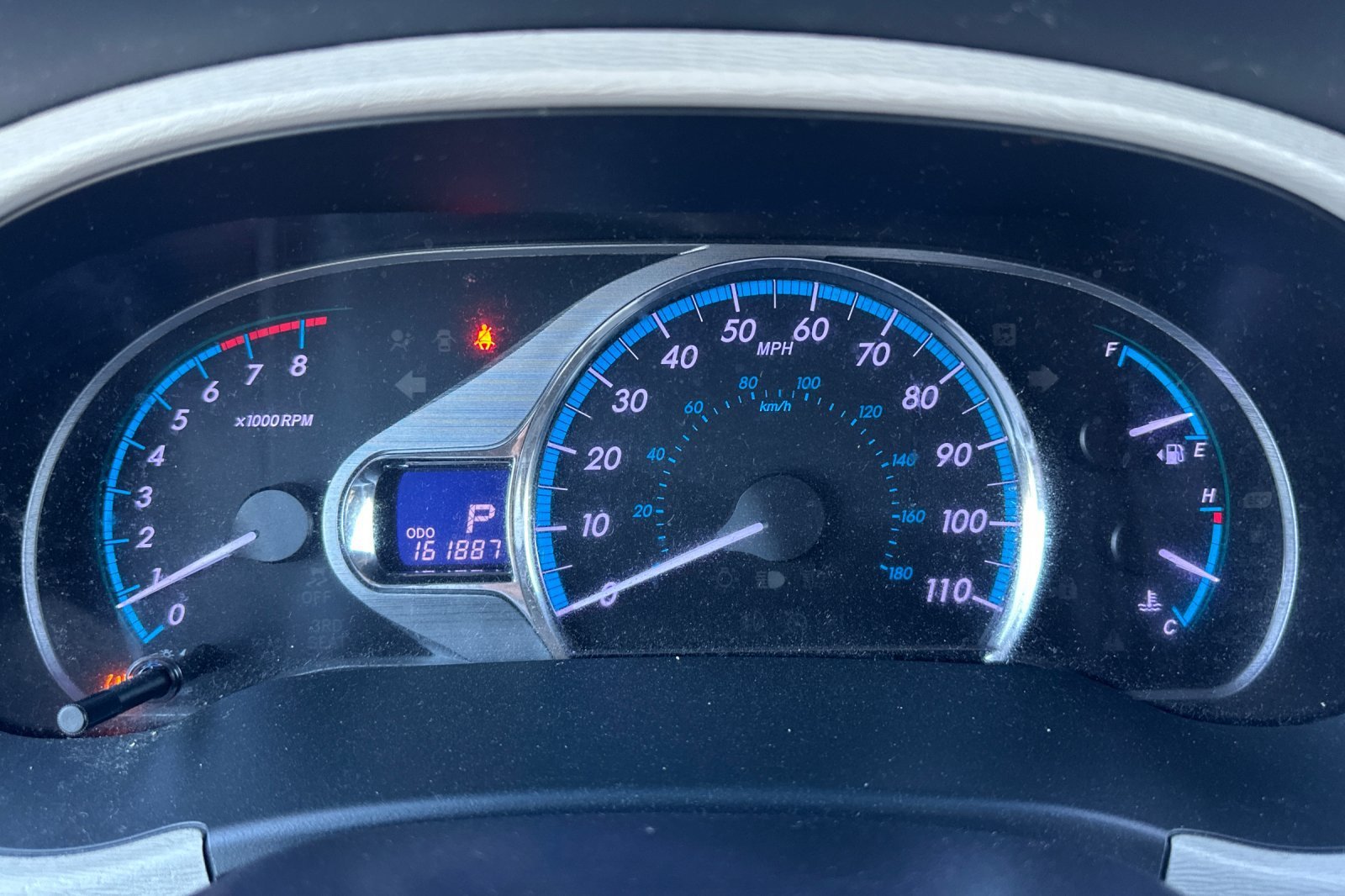 Used 2014 Super White Toyota XLE image 24