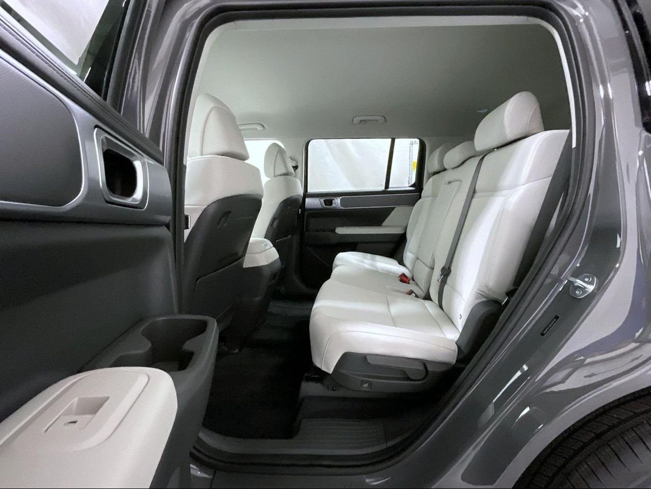 New 2026 Gray Hyundai SE image 22