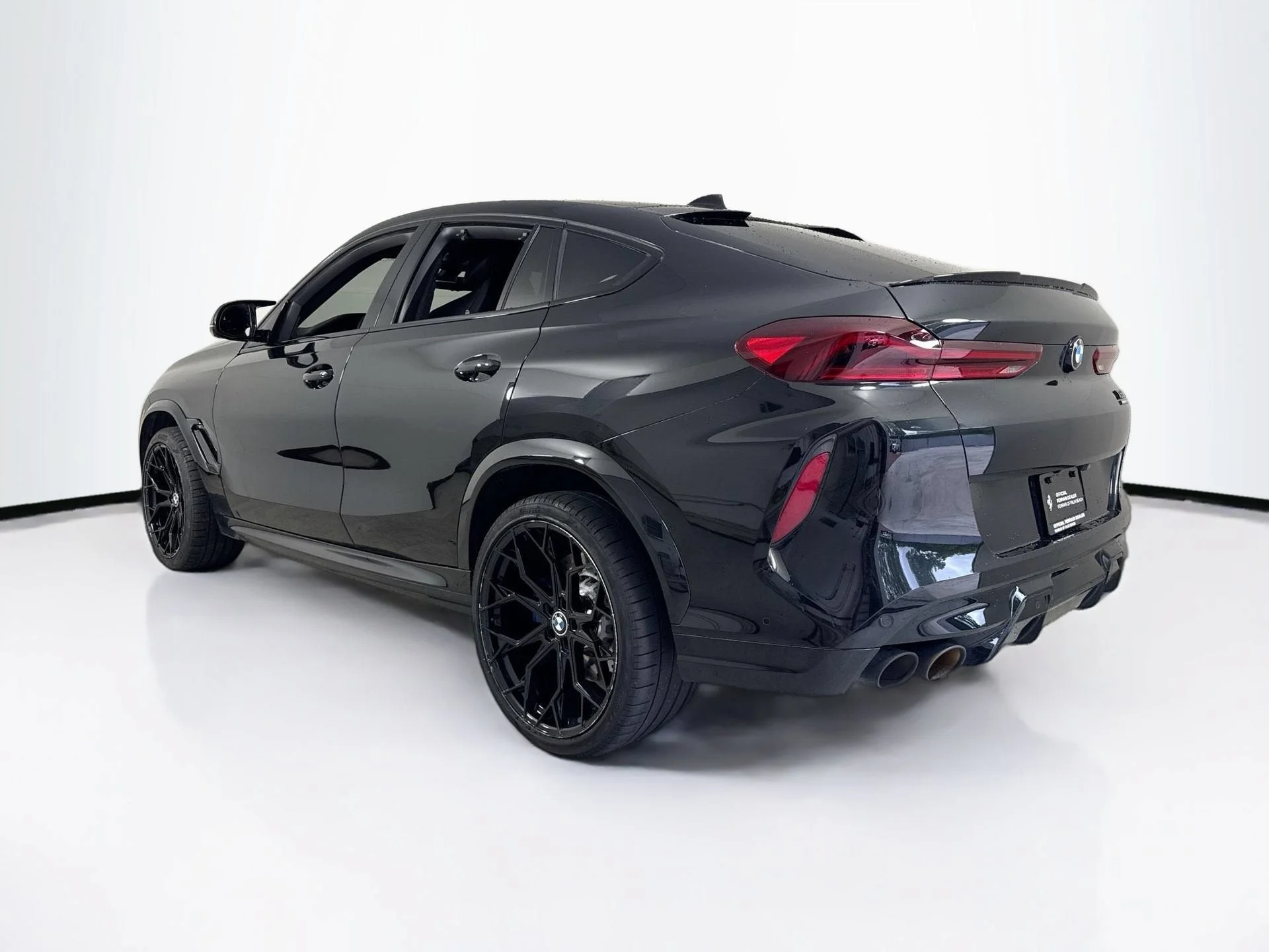Used 2021 Black Sapphire Metallic BMW Base image 5