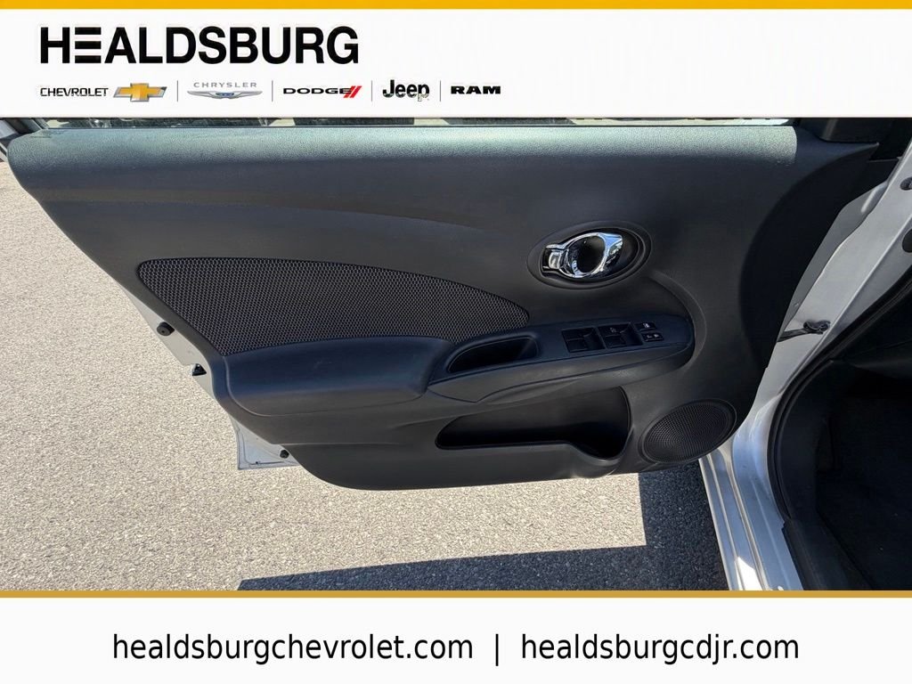Used 2014 Silver Nissan 1.6 SV image 11