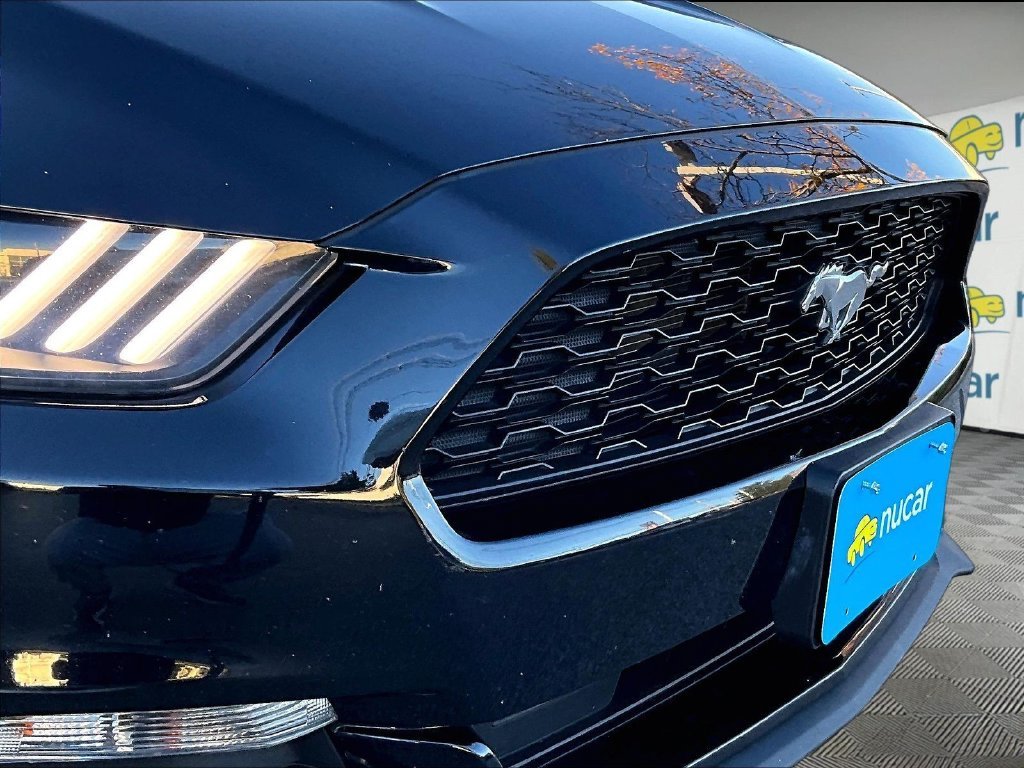 Used 2015 Black Ford V6 image 30