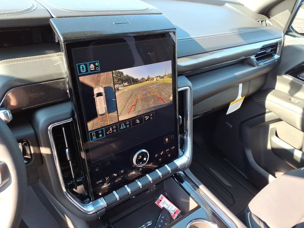 2026 GMC Yukon XL Elevation - Photo 10