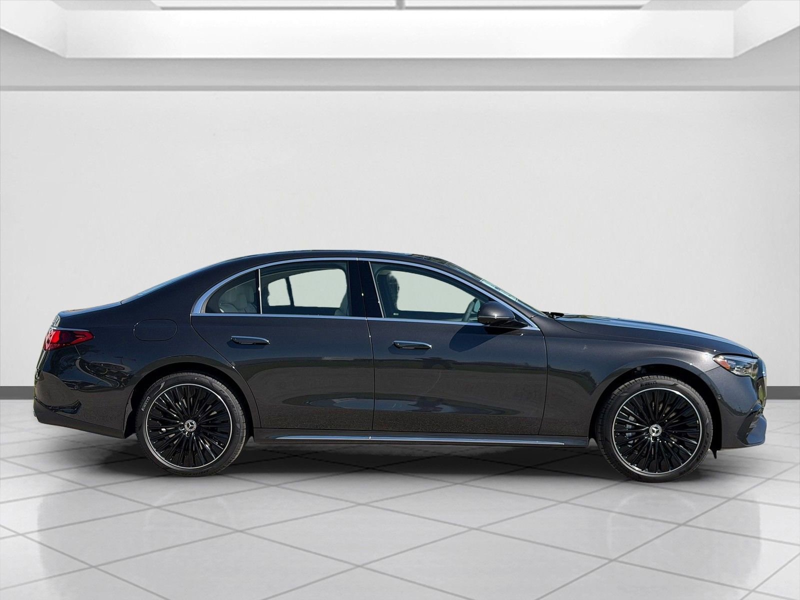 New 2026 Graphite Grey Metallic Mercedes-Benz E 450 image 24