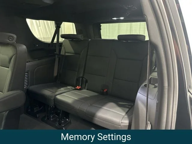 Used 2025 Black Chevrolet High Country image 12