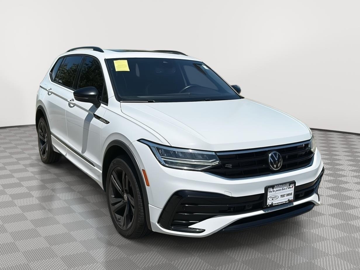Used 2022 Pure White Volkswagen SE R-Line Black image 3