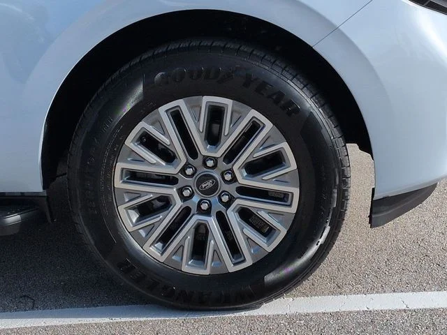 New 2026 Space Silver Metallic Ford MAX Platinum® image 11