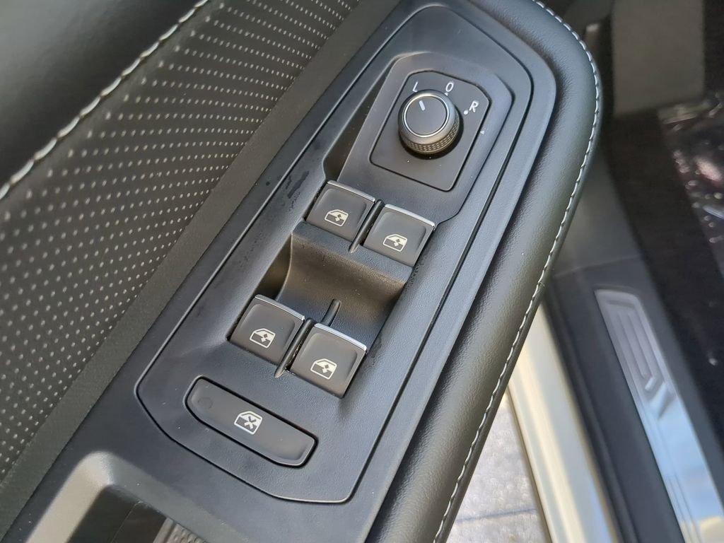 2026 Volkswagen Atlas SE w/Tech - Photo 19