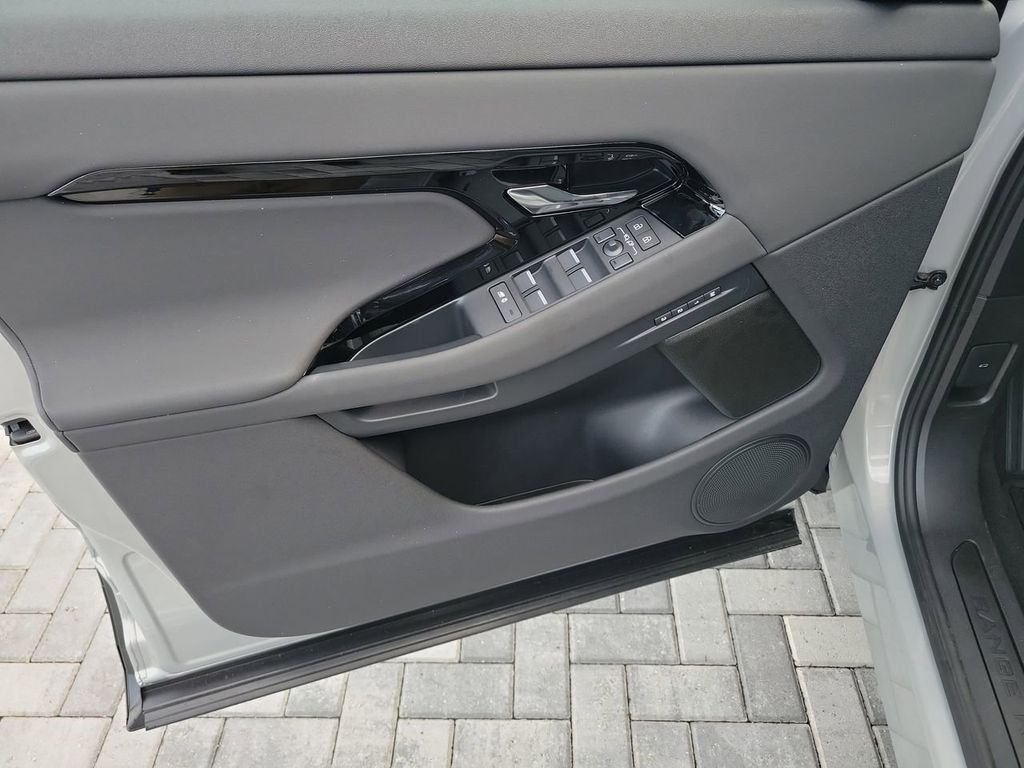 2026 Land Rover Range Rover Evoque S - Photo 23
