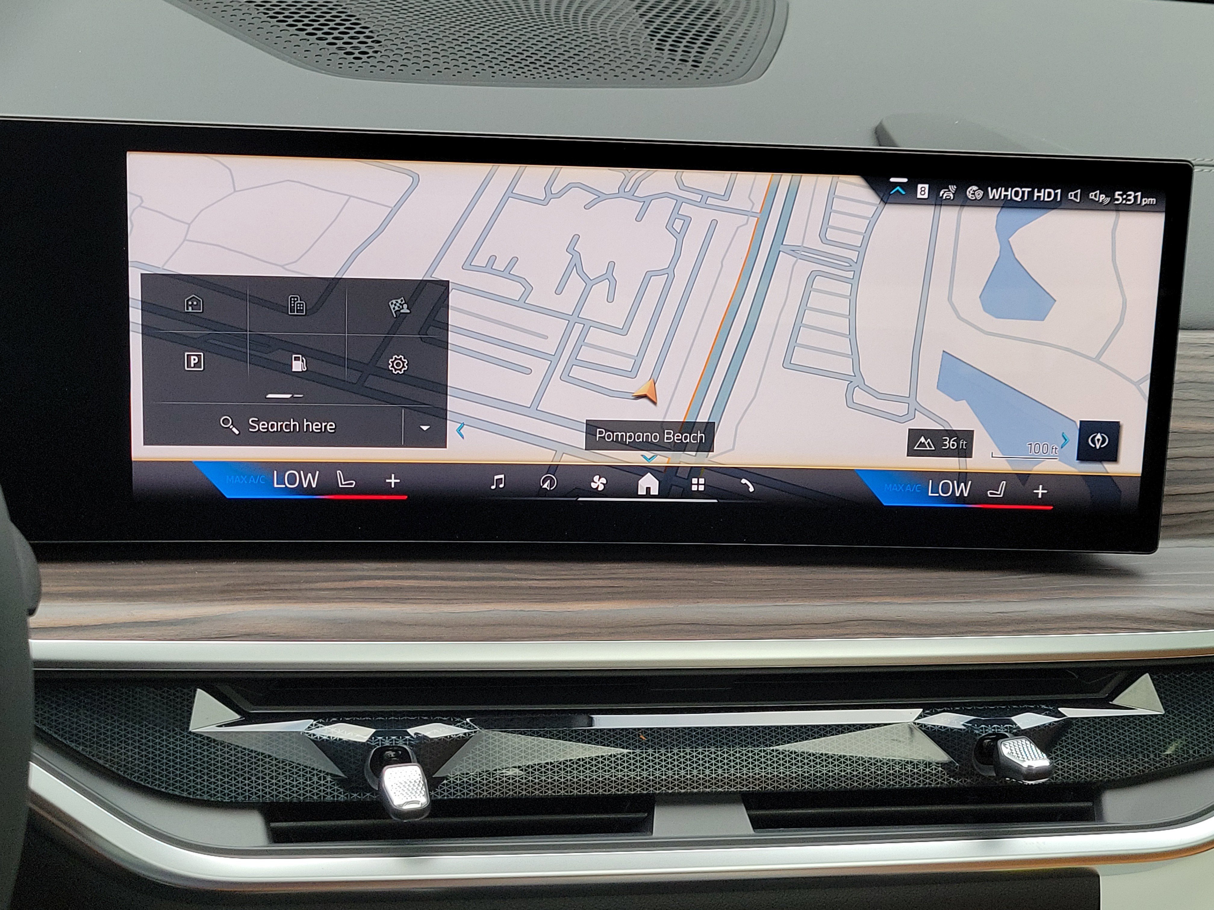 New 2026 Alpine White BMW sDrive40i image 26