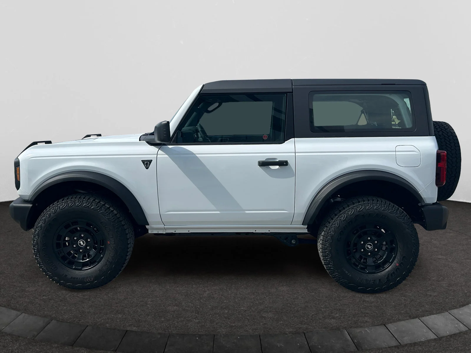 New 2026 Oxford White Ford Base image 2