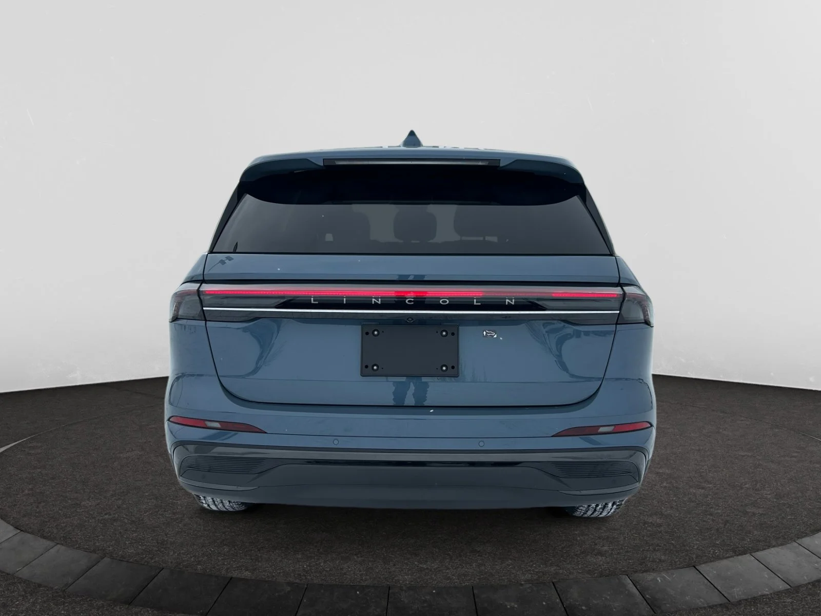 New 2026 Whisper Blue Metallic Clearcoat Lincoln Premiere image 4
