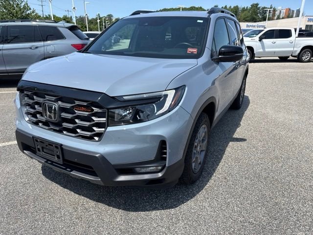 Certified Used 2024 Sonic Gray Pearl Honda TrailSport image 6