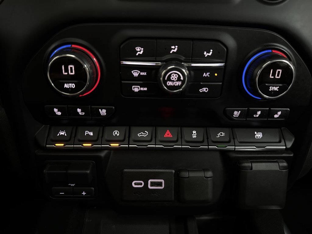 Used 2020 Black Chevrolet High Country image 27
