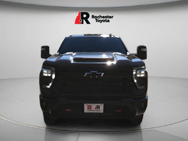 Used 2025 Black Chevrolet LT image 2