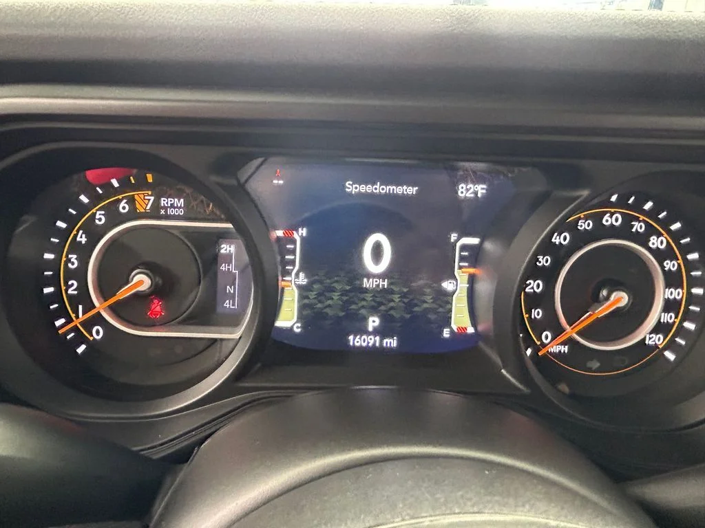 Used 2024 Anvil Clear Coat Jeep Mojave image 26