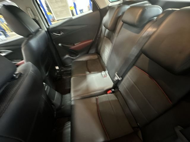 Used 2018 White Mazda Grand Touring image 31