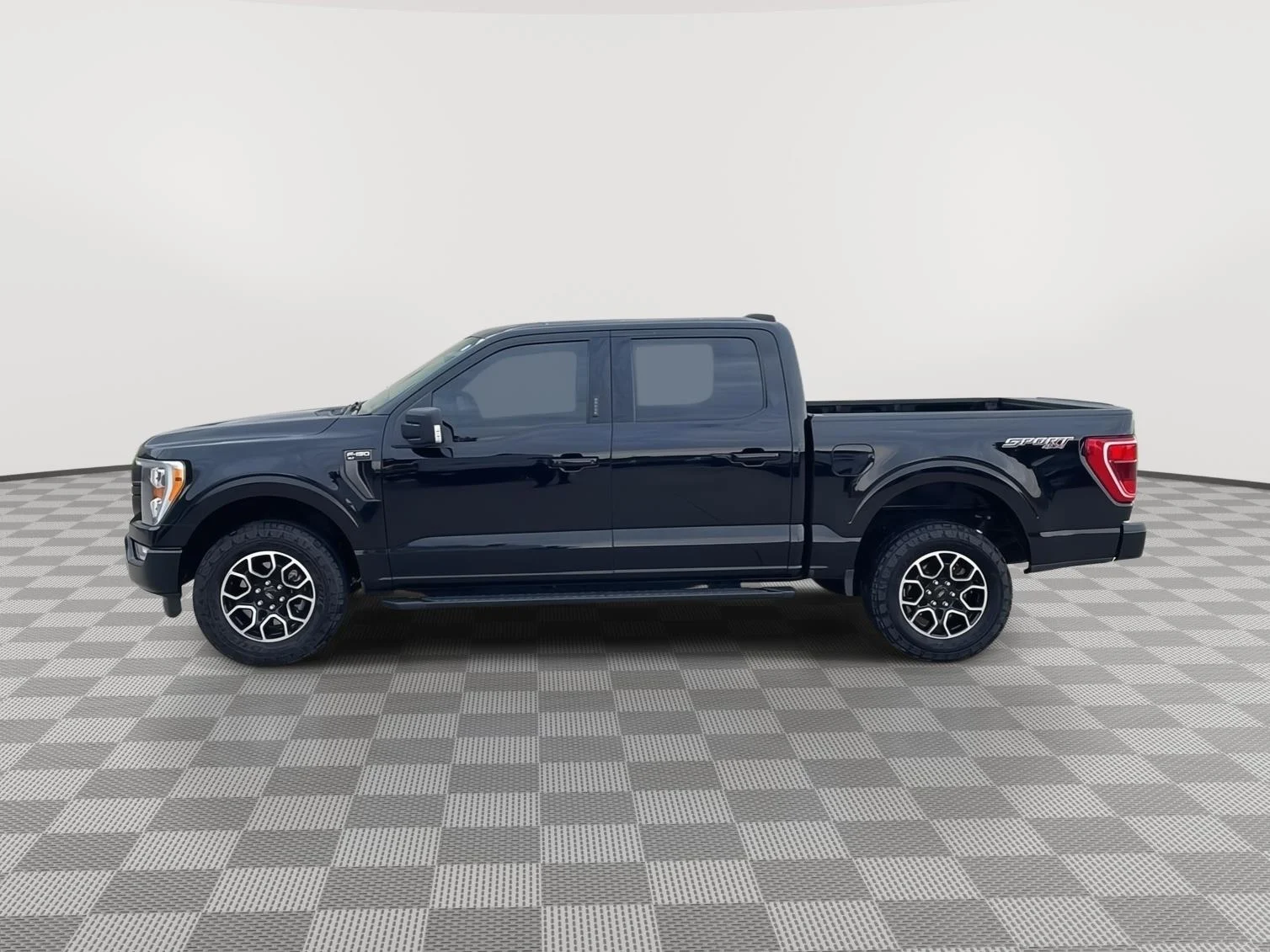 Used 2022 Agate Black Ford XLT image 6