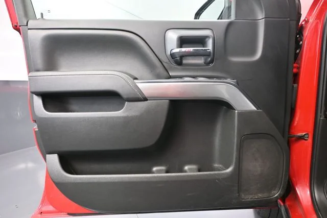 Used 2016 Red Chevrolet LT image 13