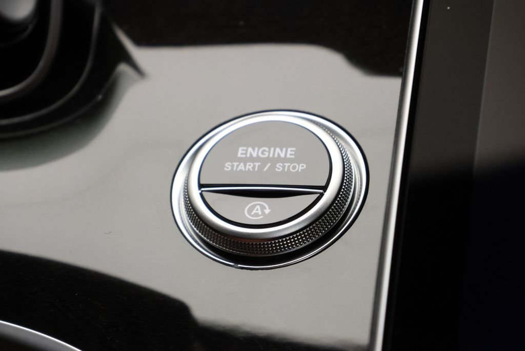 New 2026 Polar White Mercedes-Benz C 300 image 24
