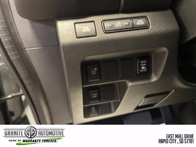 New 2027 Boulder Gray Pearl Nissan Crew Cab SV image 29