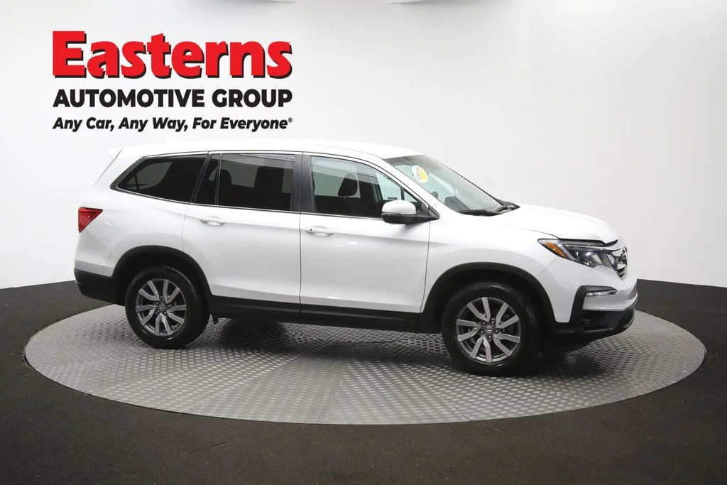 Used 2021 White Honda EX image 46