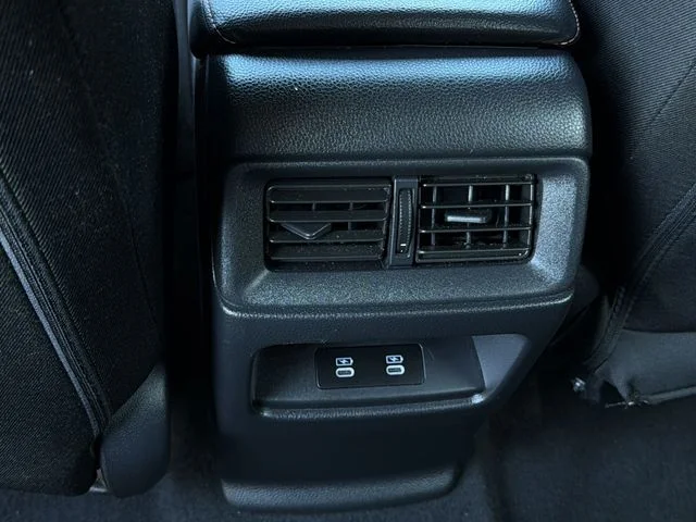 Used 2024  Honda Sport image 18