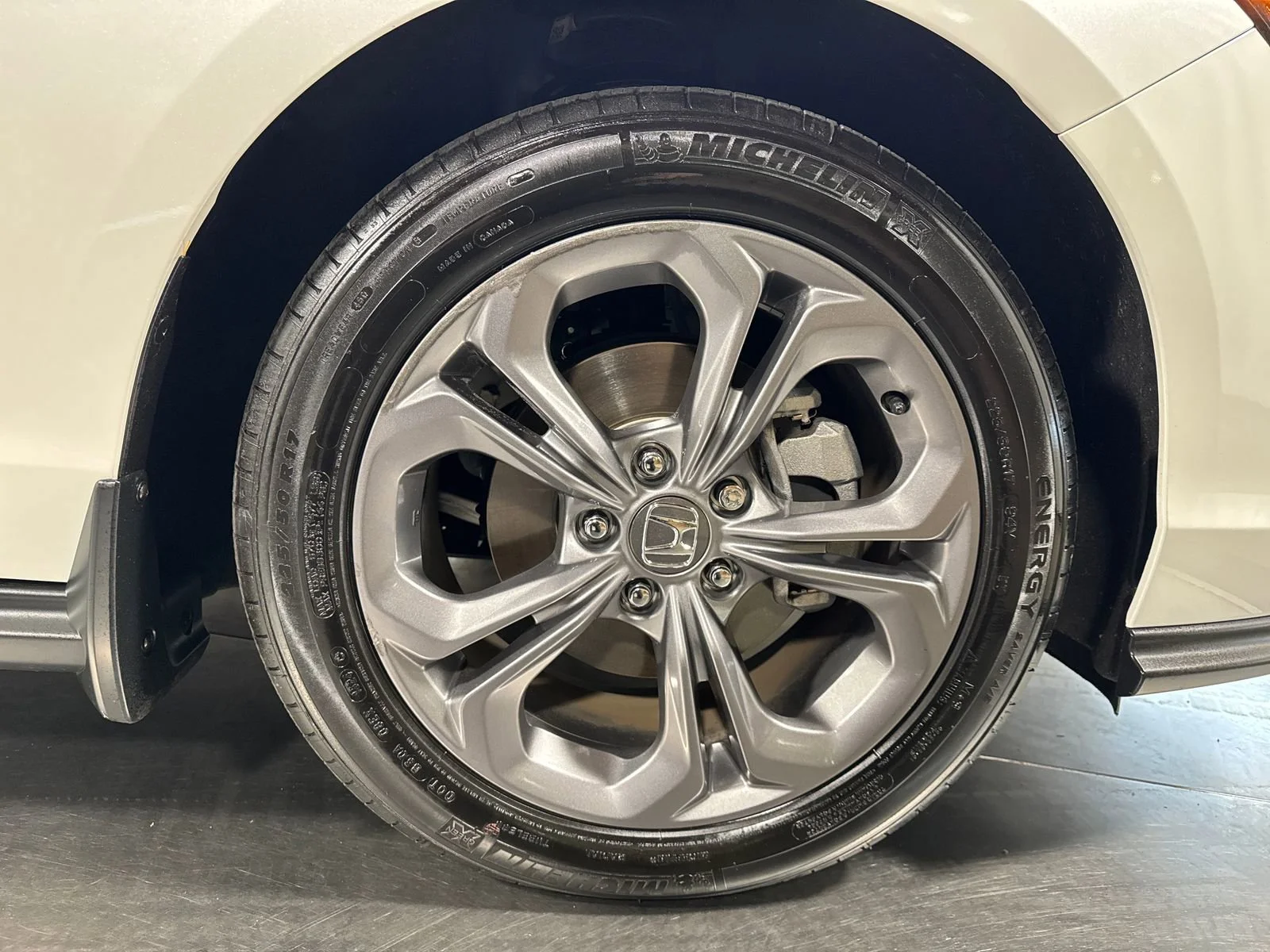 2024 Honda Accord EX - Photo 39