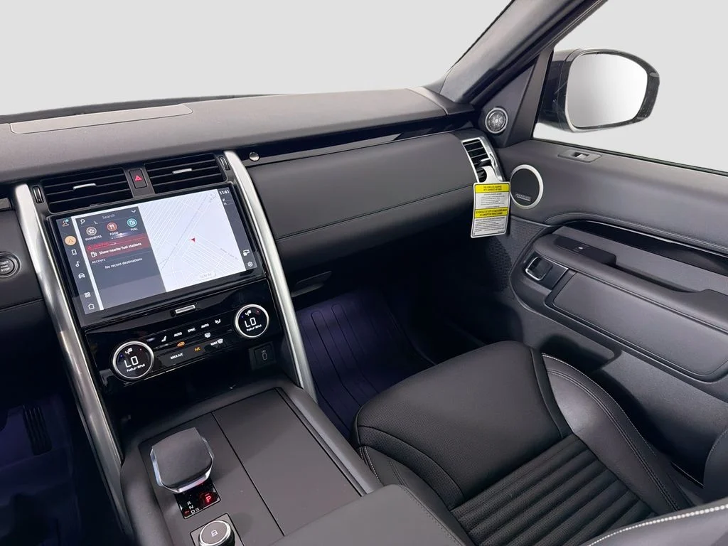 New 2026 Fuji White Land Rover S image 25