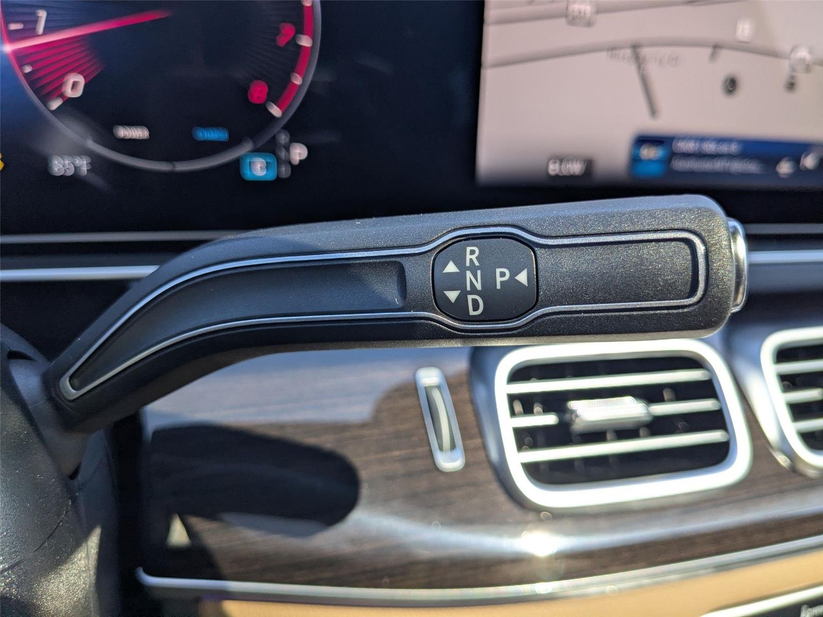New 2026 Polar White Mercedes-Benz GLS 450 image 16