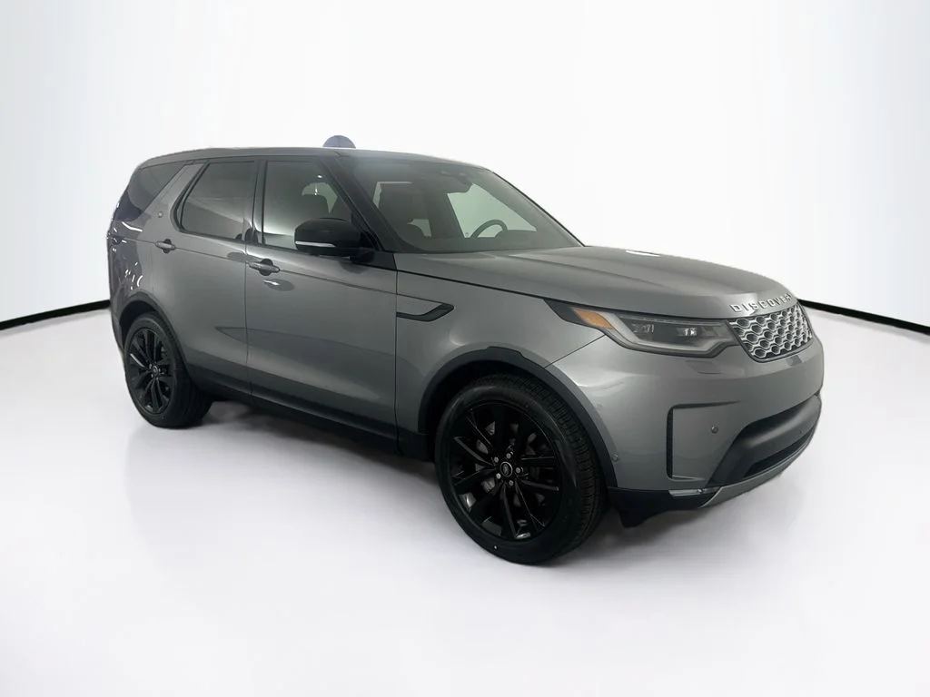 New 2026 Eiger Grey Land Rover S image 4