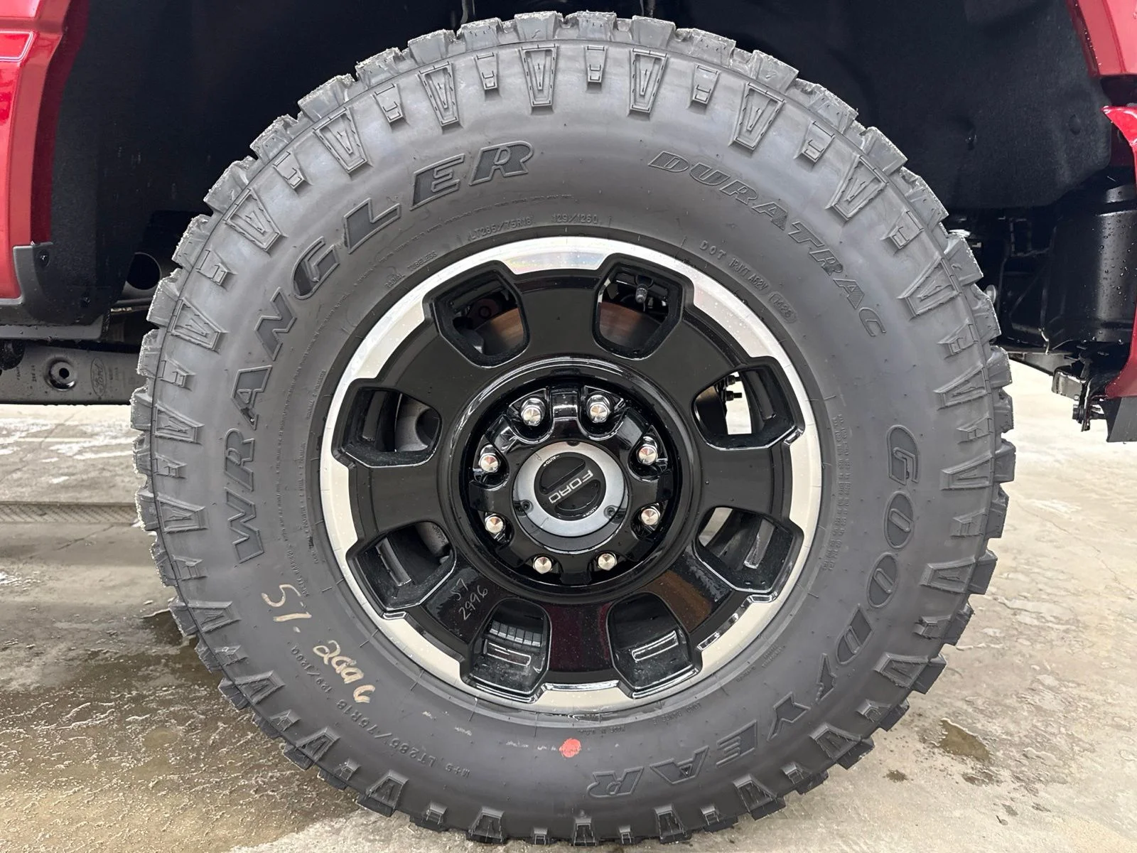 New 2027 Ruby Red Metallic Tinted Clearcoat Ford F-250® Lariat® image 22