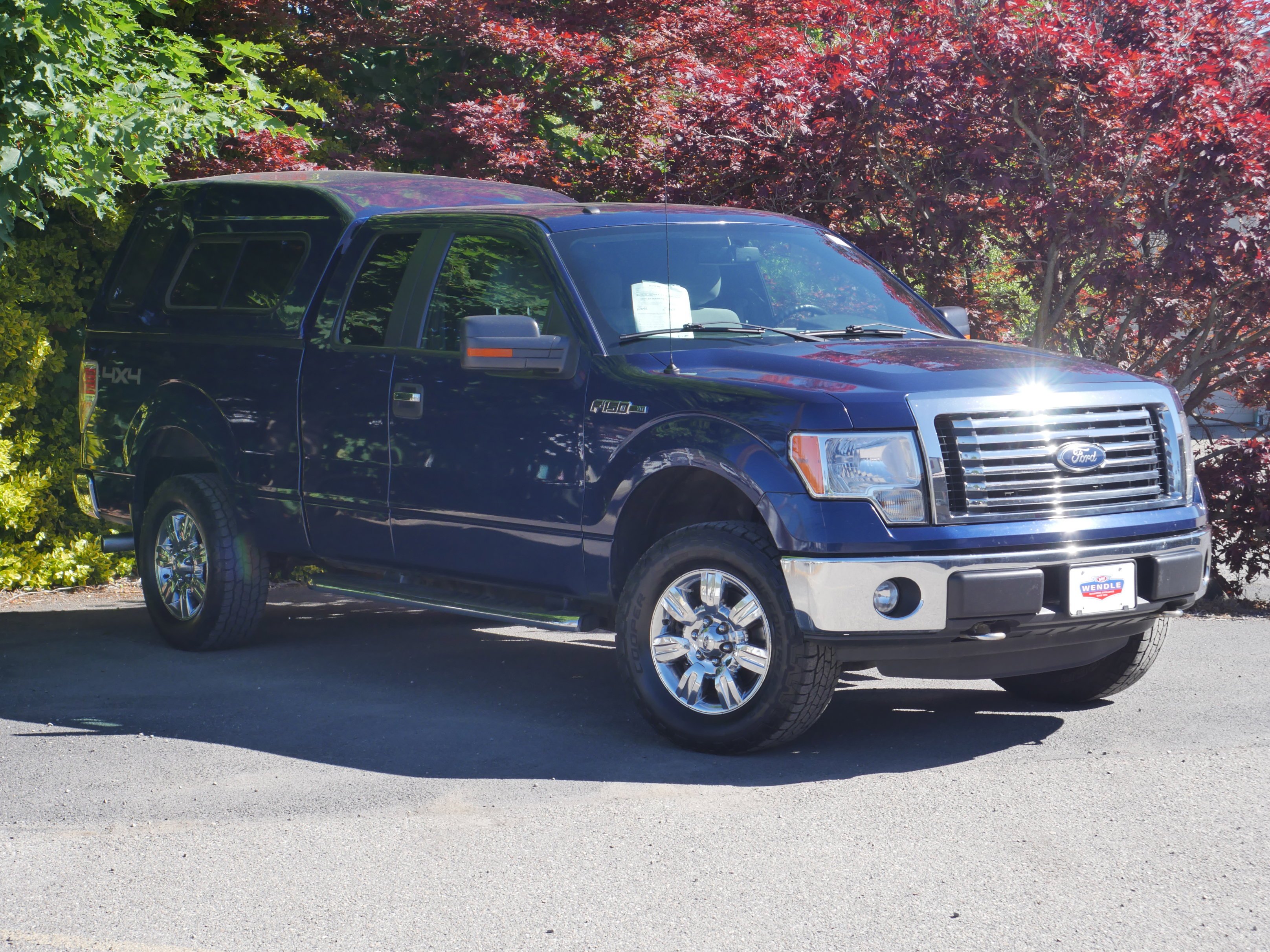 Used 2011 Dark Blue Pearl Metallic Ford XLT image 27