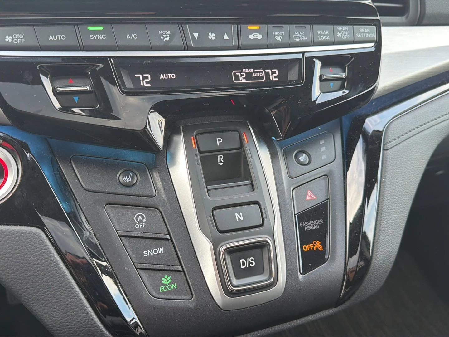 Used 2025 Sonic Gray Pearl Honda Touring image 21