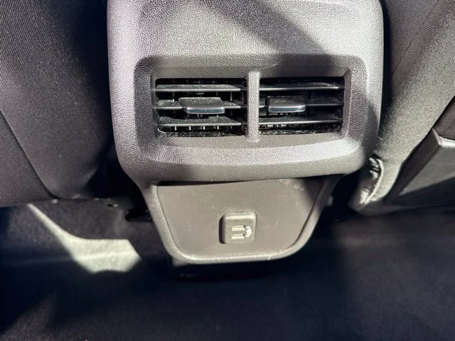 Used 2024 White GMC SLE image 22