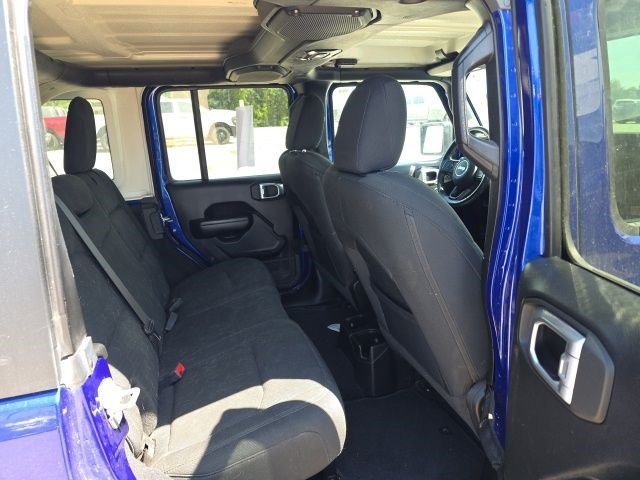 Used 2020 Ocean Blue Metallic Clearcoat Jeep Sport S image 10