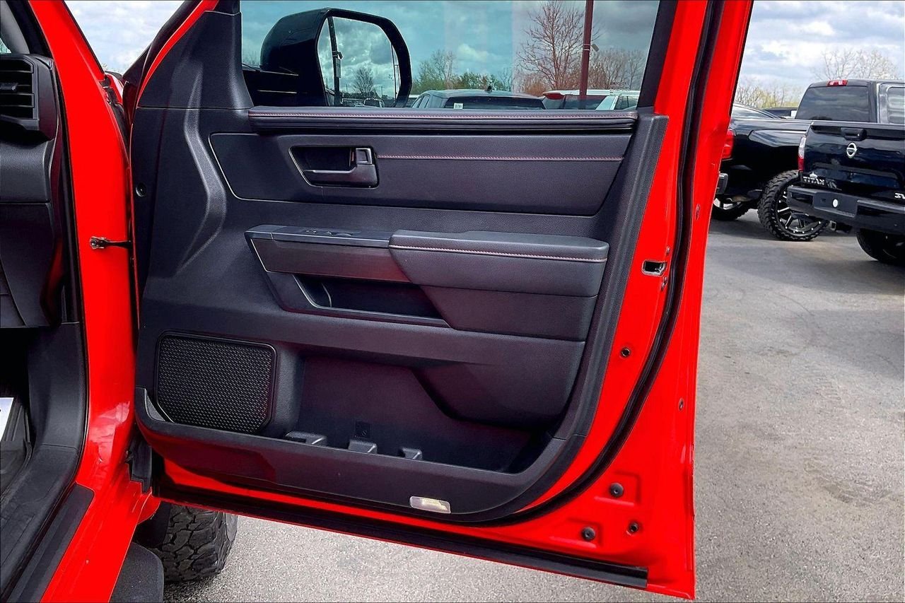 2023 Toyota Sequoia TRD Pro - Photo 31