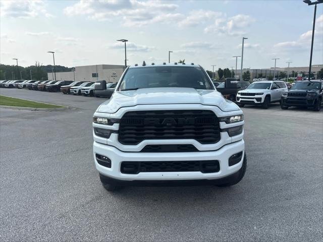 New 2026 Bright White Clear-Coat Exterior Paint RAM Big Horn image 4
