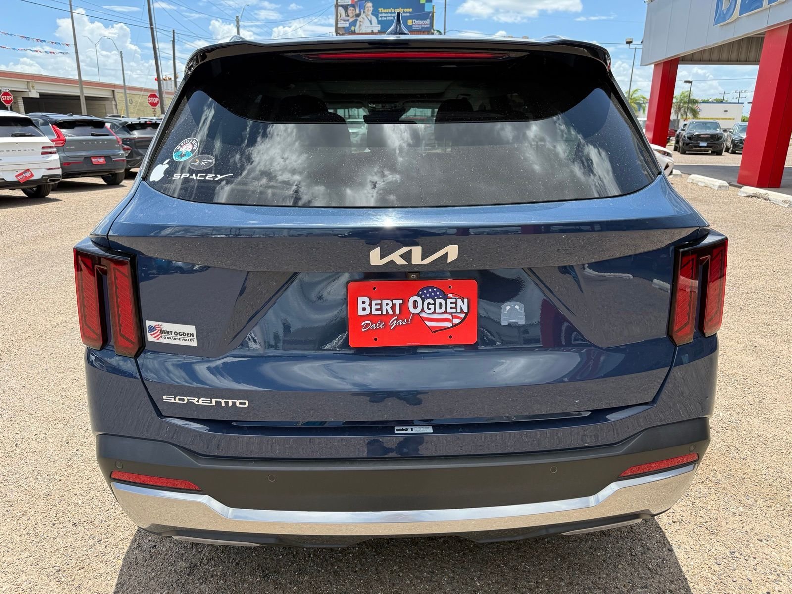 Used 2024 Black Kia S image 4