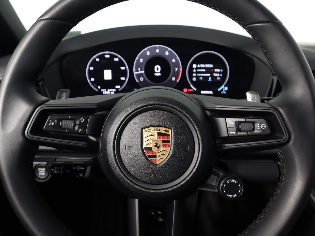 Used 2025 White Porsche 4 image 17