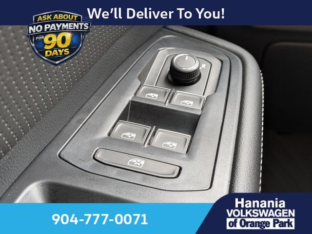 New 2026 White Volkswagen 2.0T SE w/Technology image 25