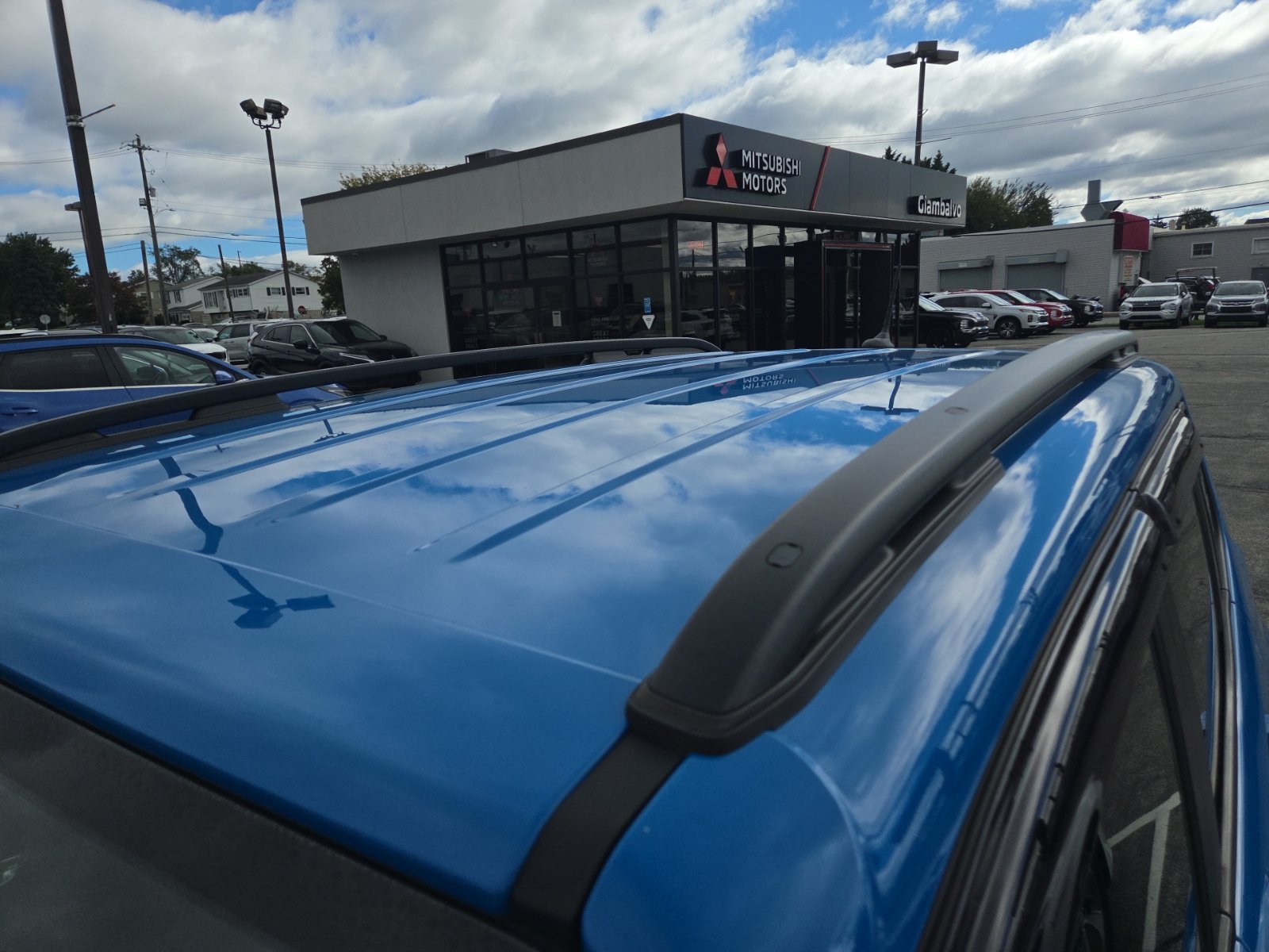 Used 2015 Blue Jeep Latitude image 9