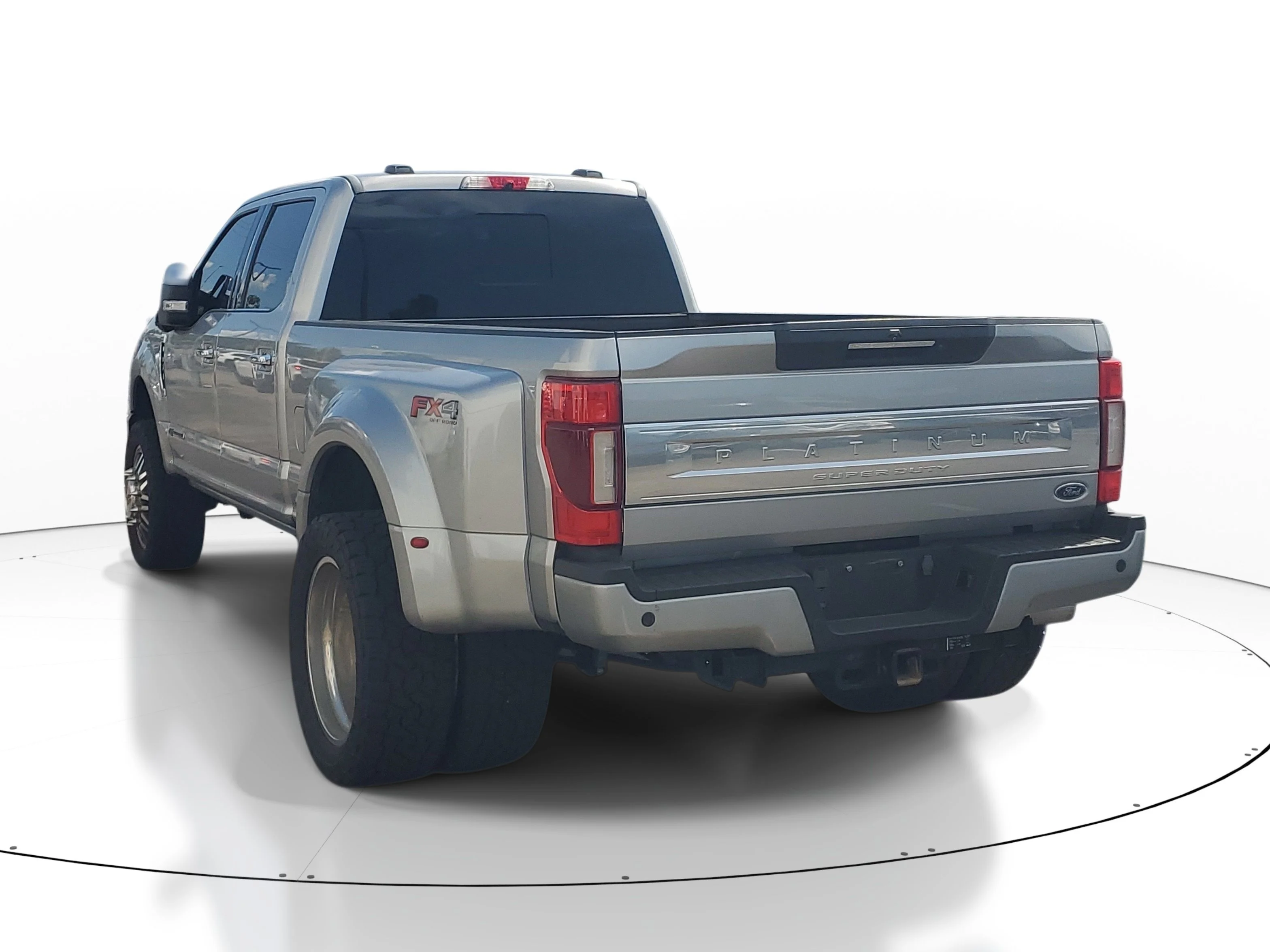 Used 2020 Silver Metallic Ford Platinum image 8