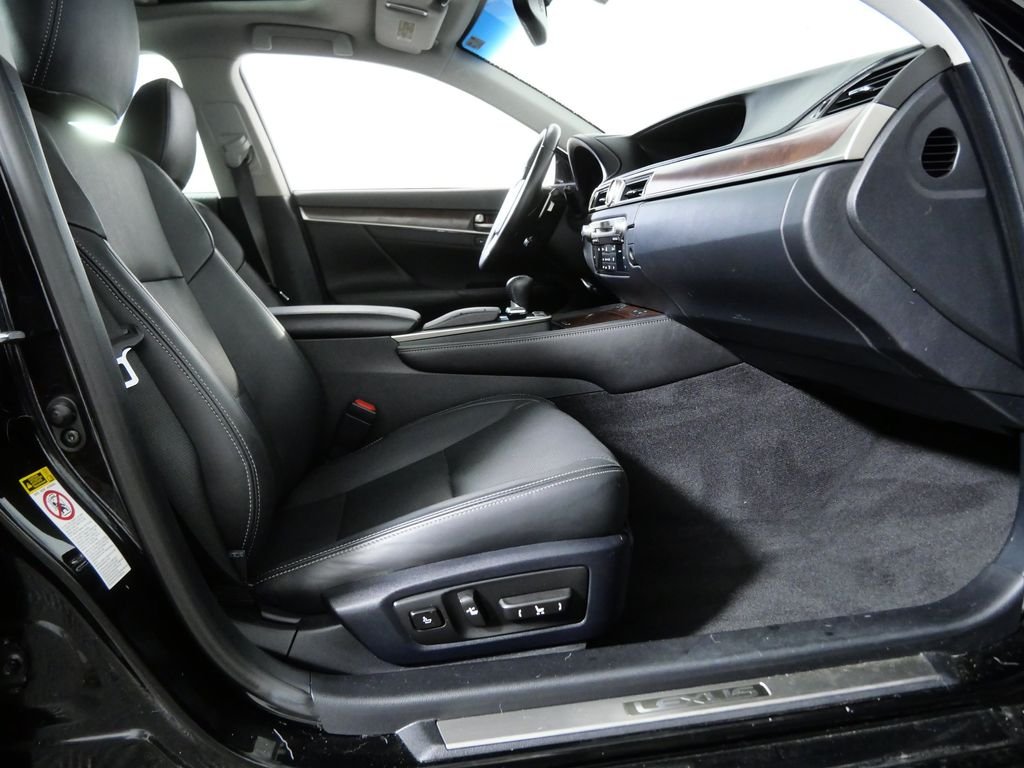 Used 2015 Black Lexus 350 image 10