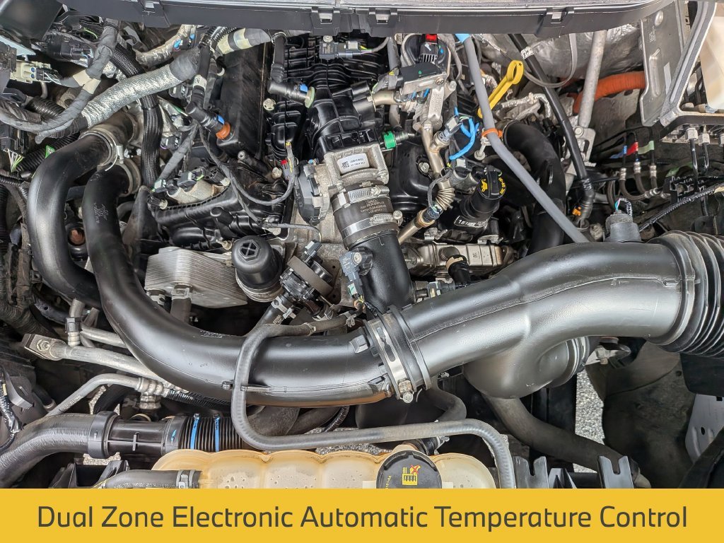 Used 2023 Silver Ford XLT image 14
