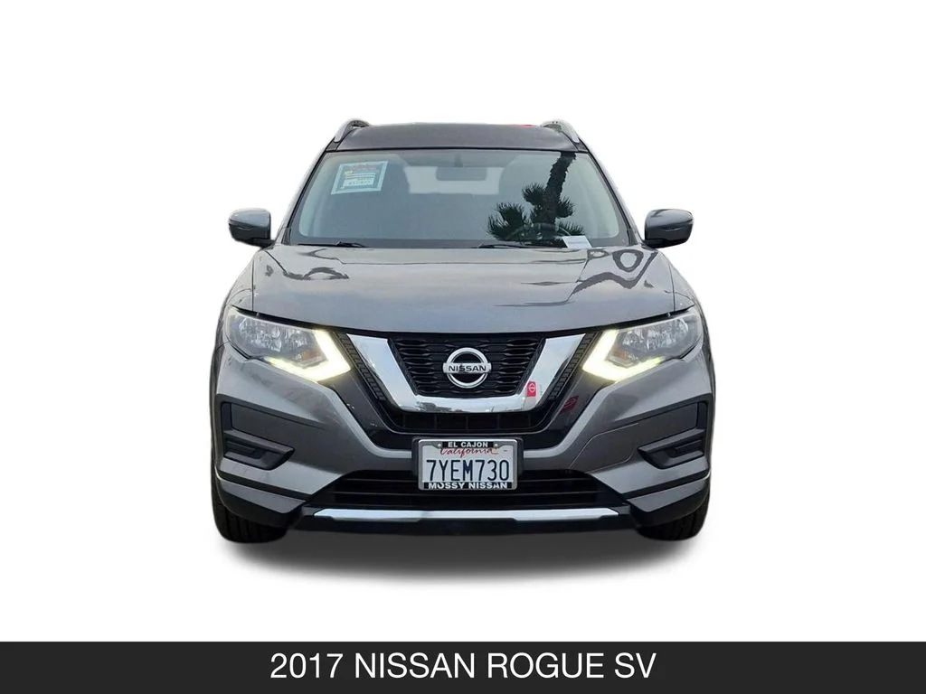 Used 2017 Gray Nissan SV image 4