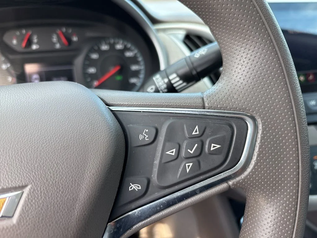 Used 2024 Gray Chevrolet LT image 23