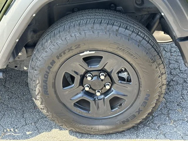 Used 2024 Green Jeep Sport image 18