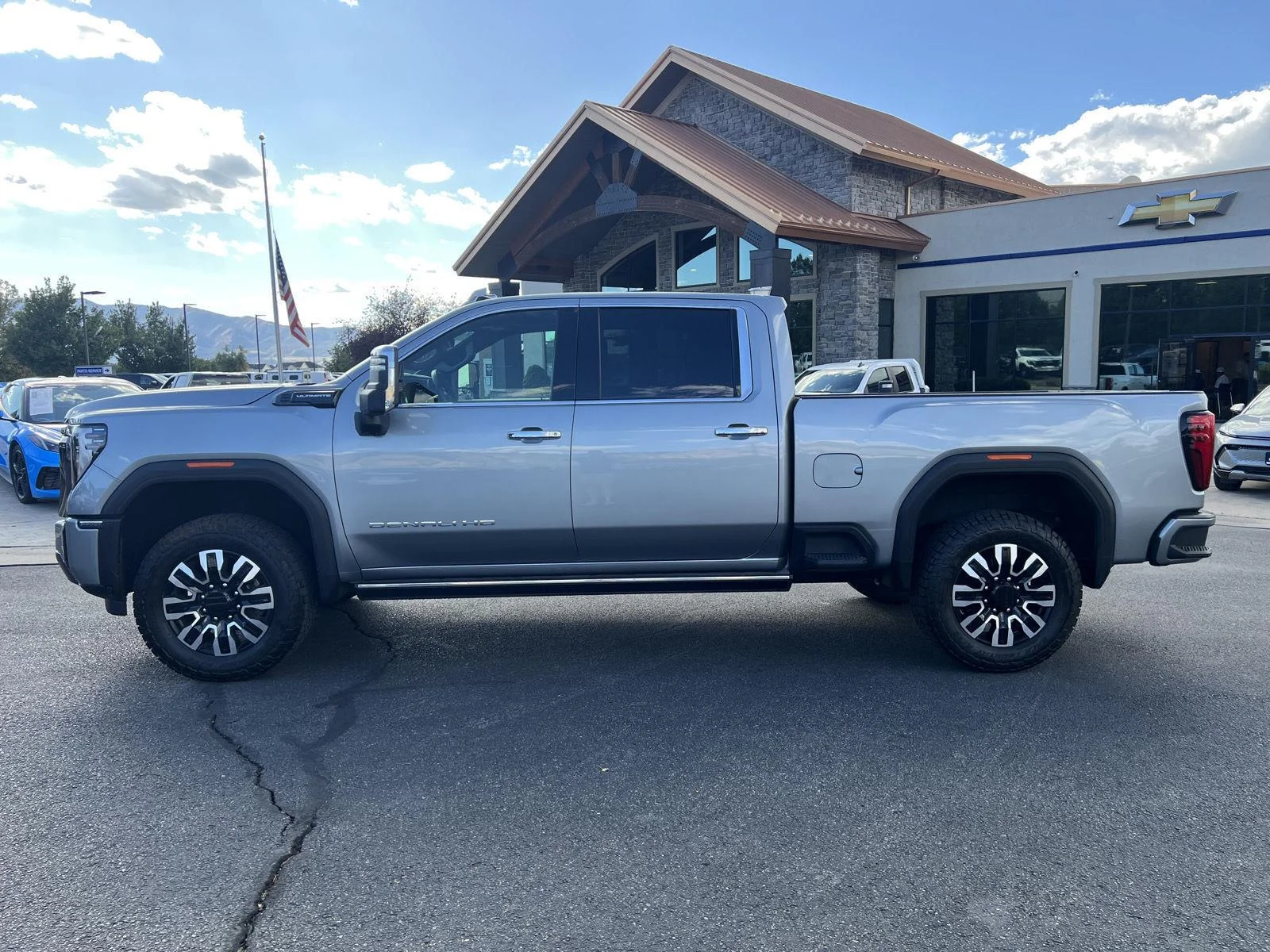 2024 GMC Sierra 3500HD Denali Ultimate - Photo 10